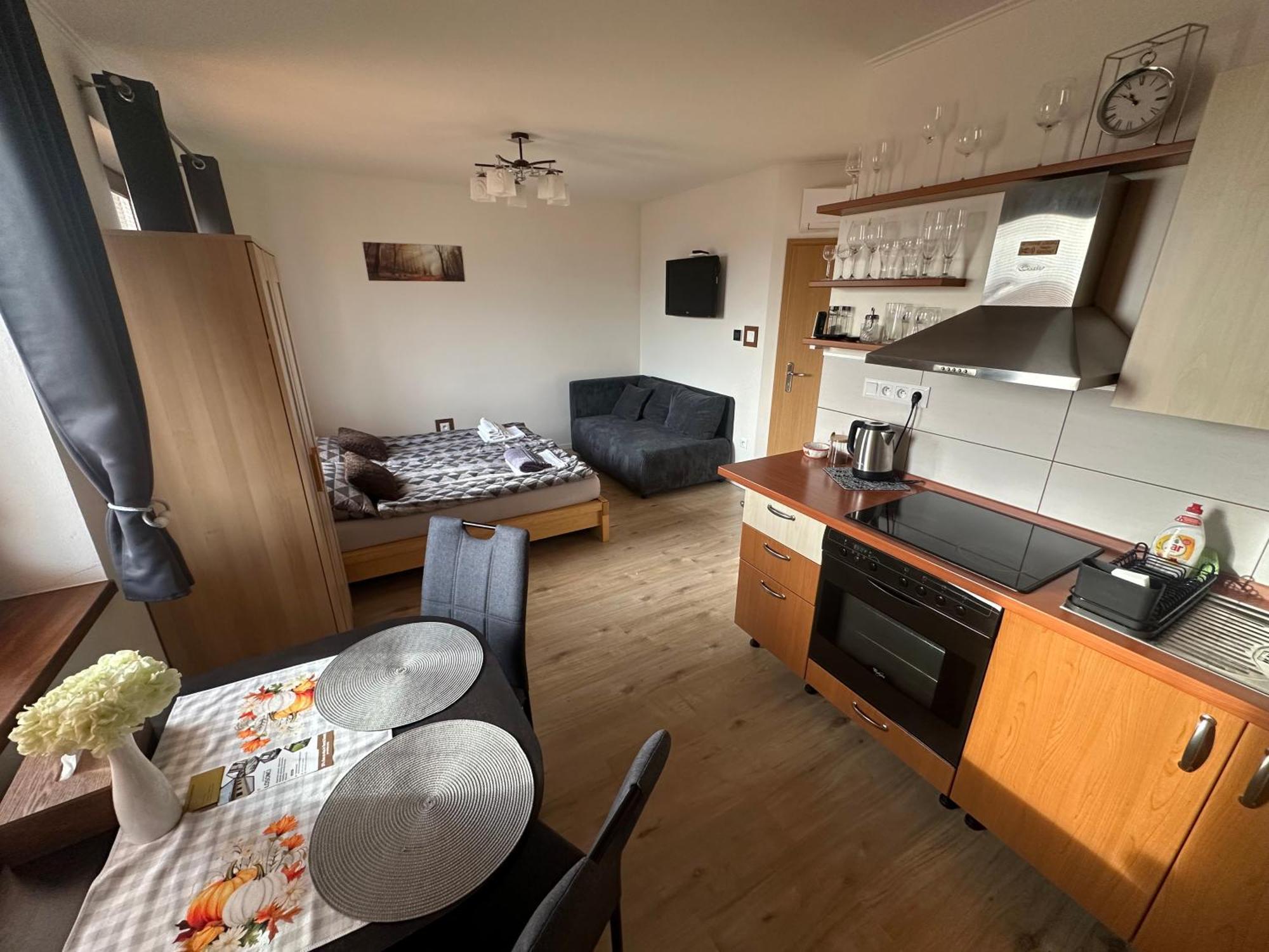 Apartmán LOSONCI pre 2 osoby Nesvady Exterior foto