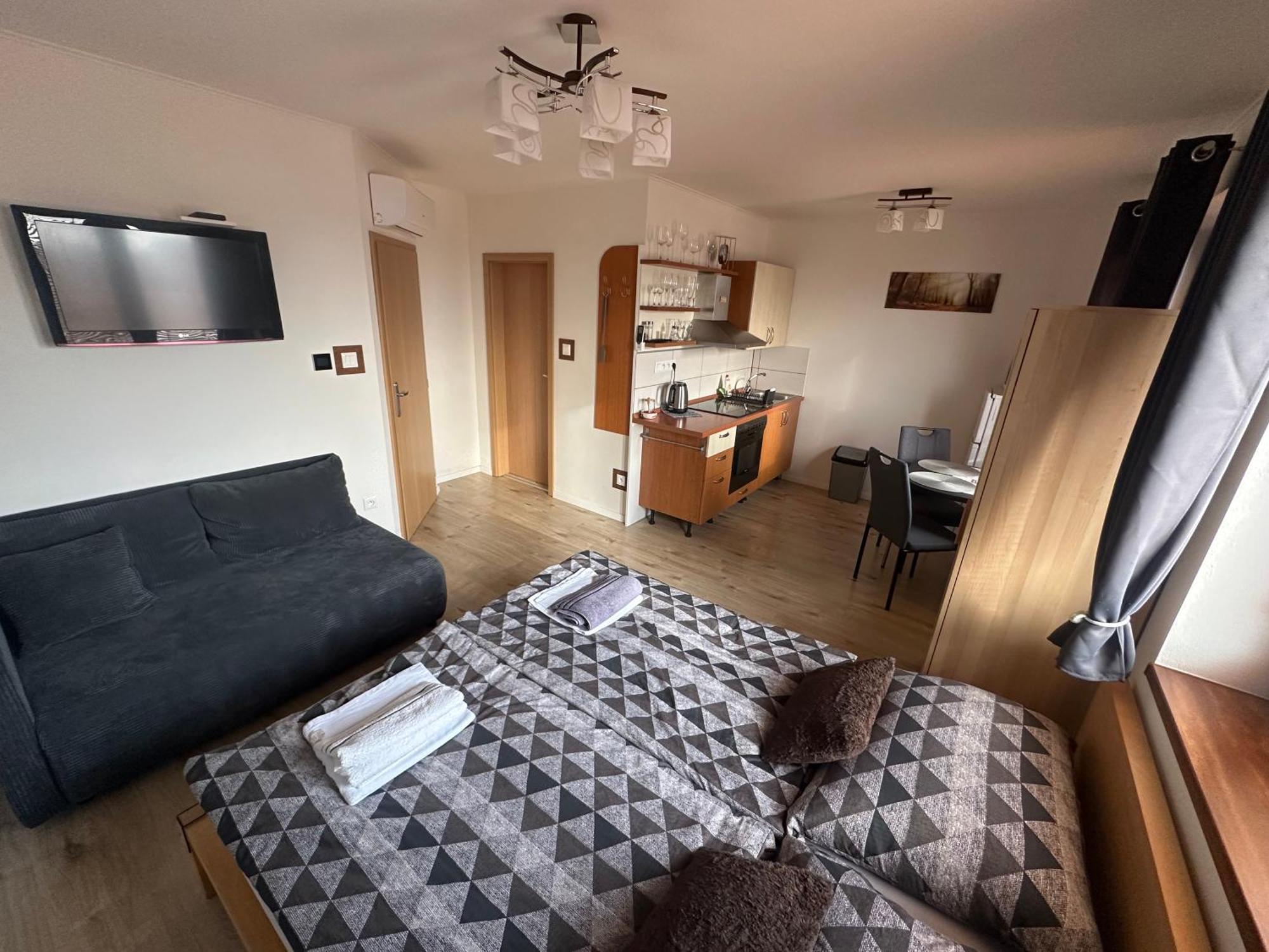 Apartmán LOSONCI pre 2 osoby Nesvady Exterior foto